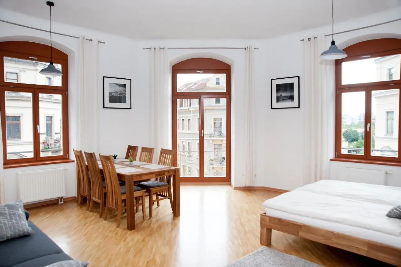 Apartment 1-Raum-Wohnung Zentral Gelegen Dresden Germany